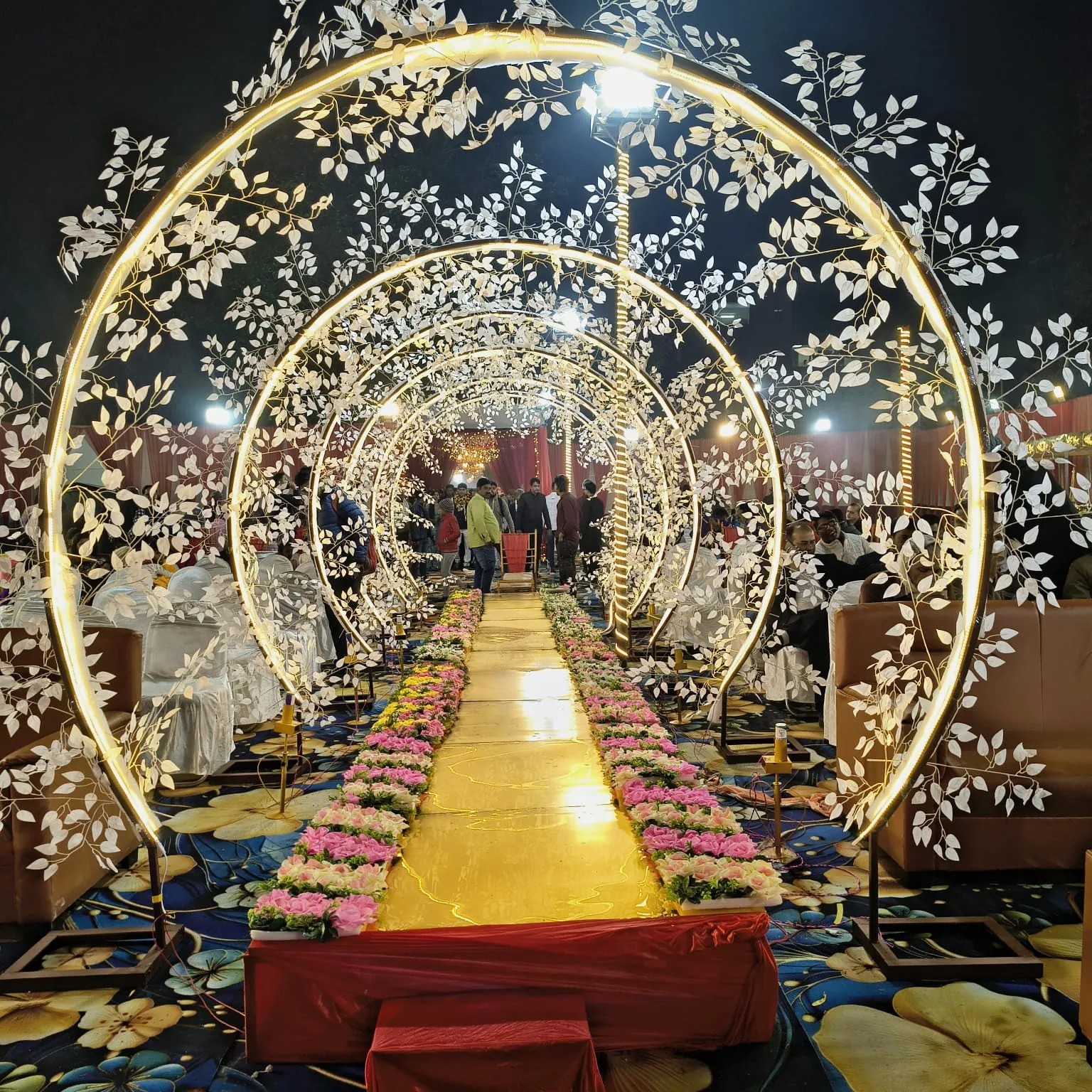 White floral wedding ring arch aisle decoration in Patna